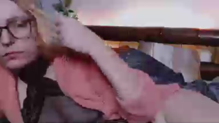 Tiny_Loly's Streamate show and profile