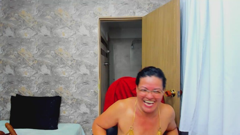 MatureePure's Streamate show and profile