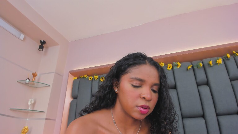 LIISAMENDEZ's Streamate show and profile
