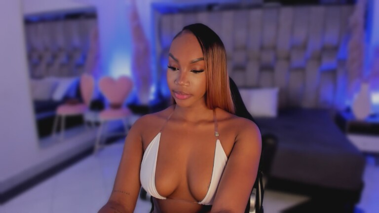 ChaynnaCooper's Streamate show and profile