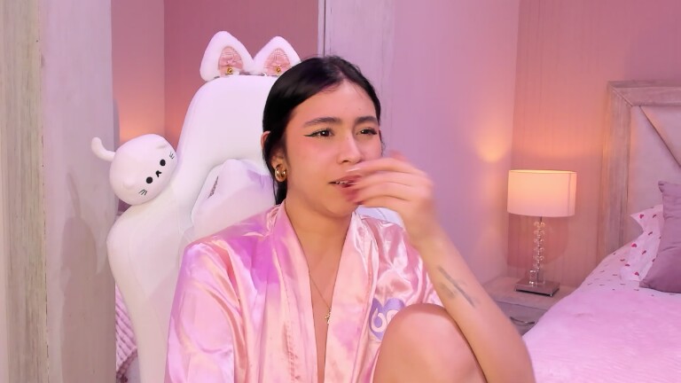 SophiaColinns's Streamate show and profile