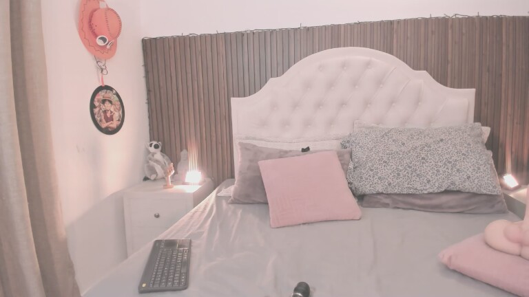 NicolStone's Streamate show and profile