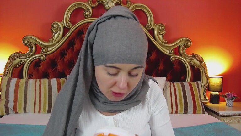 ANNALYAx's Streamate show and profile