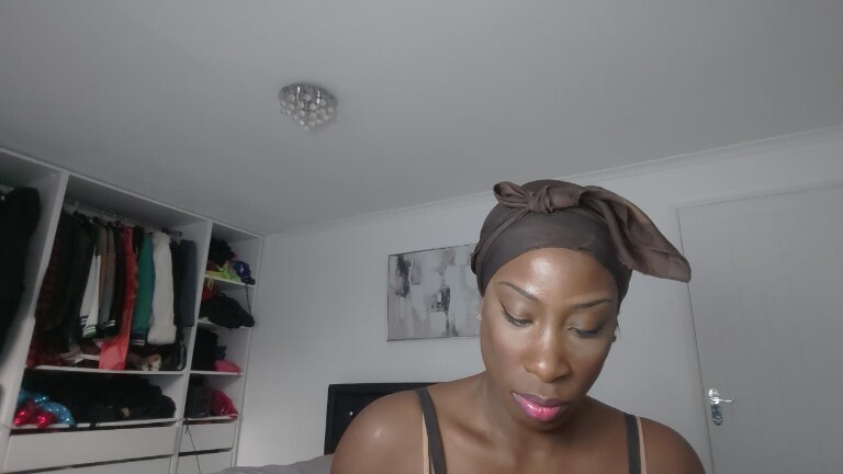 EnglishGoddessDestinyBlack's Streamate show and profile