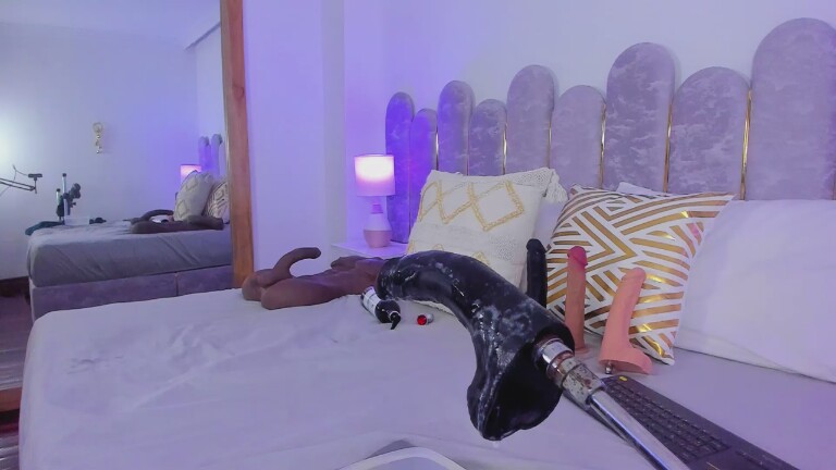 GabrielaHernandez's Streamate show and profile