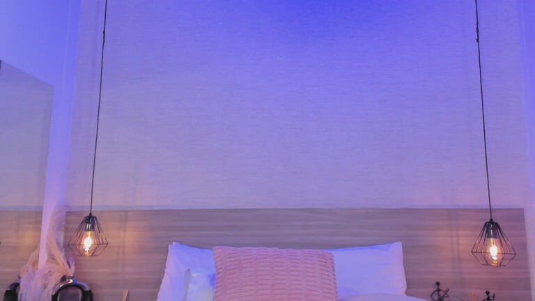 Emily_Marlow's Streamate show and profile