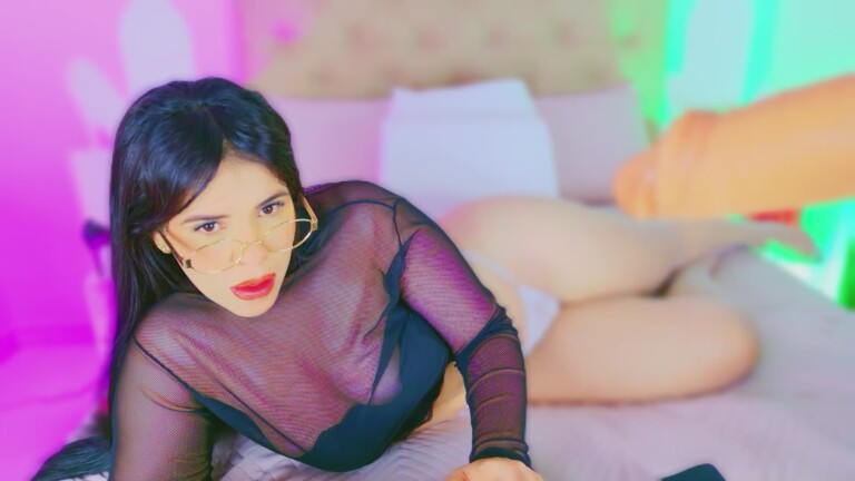 CharlootteEvans's Streamate show and profile