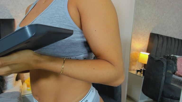 MadisonWilde's Streamate show and profile