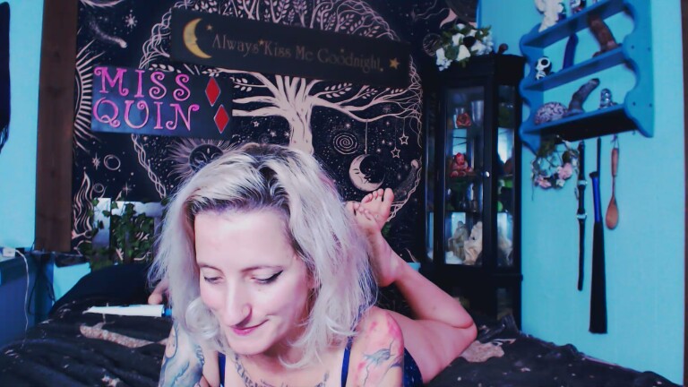 MissQuinCam's Streamate show and profile