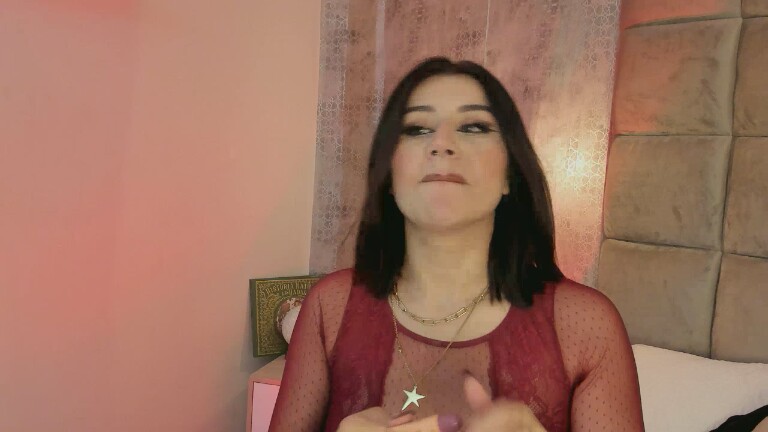 Ginebra_Belucci's Streamate show and profile