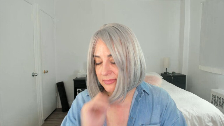 TheRealSeska's Streamate show and profile