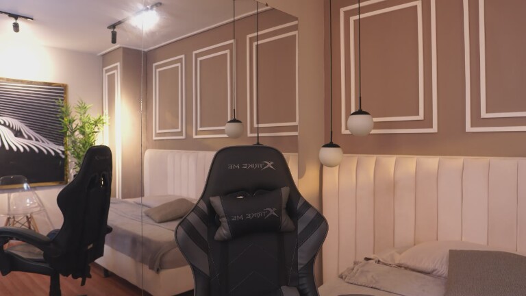 GabyReid's Streamate show and profile