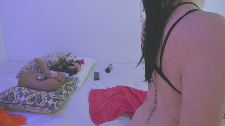 IsabelOrtega's Streamate show and profile