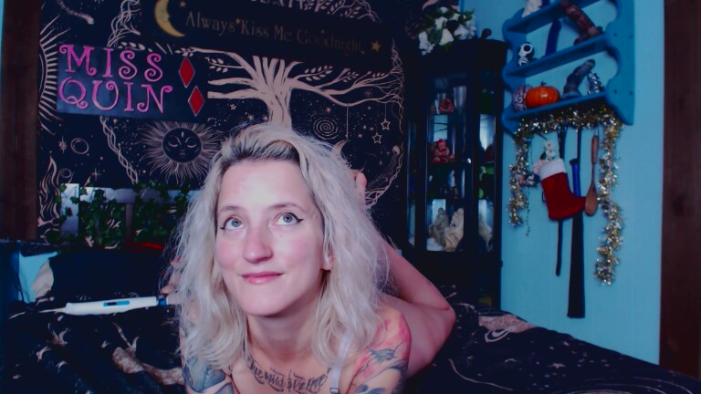 MissQuinCam's Streamate show and profile