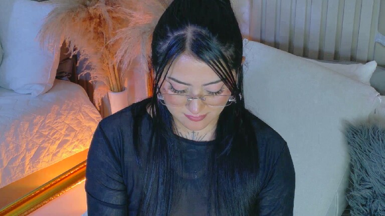 EllieKlark's Streamate show and profile