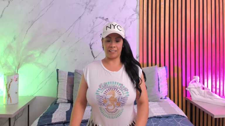 ViolettaThonsomS's Streamate show and profile