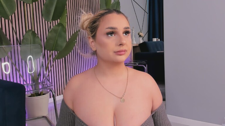 CurvyyVanessa's Streamate show and profile