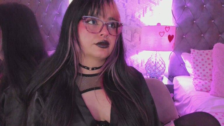 MaddieWaves's Streamate show and profile