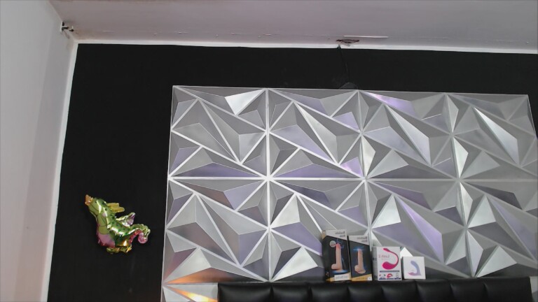 EmmaLush's Streamate show and profile