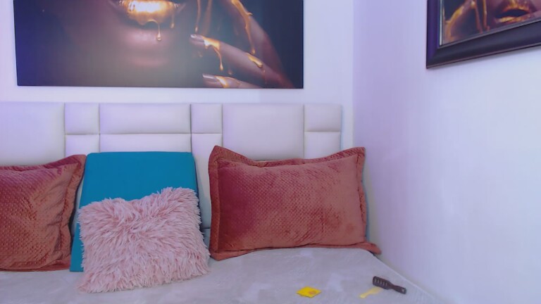 MaryMilan's Streamate show and profile