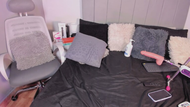 EmmaMorales's Streamate show and profile