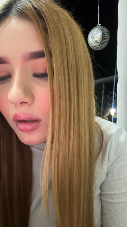 MartinaaRoss's Streamate show and profile