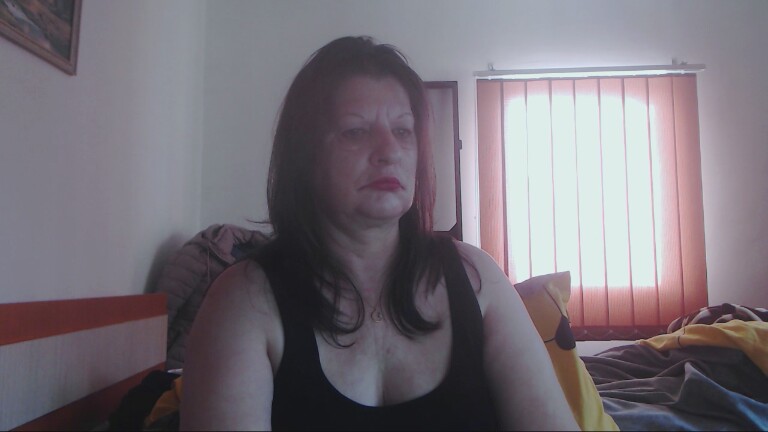 ExtasyMature's Streamate show and profile