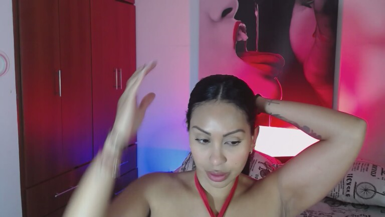 LATINA_BIG_CLITXXX's Streamate show and profile