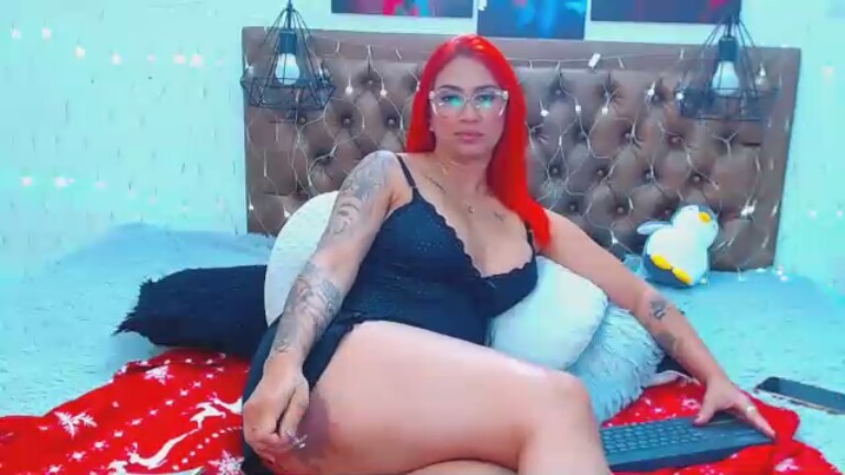 AngelicaRed021's Streamate show and profile